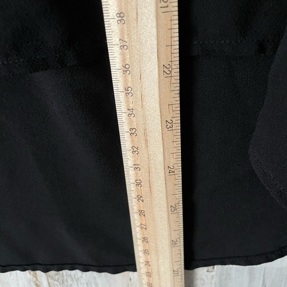 Mine Black Embroidered Sleeveless Top Size Large Womens - Picture 6 of 6